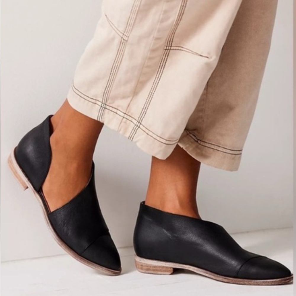 Bueno Black Leather Slip-On Shoes